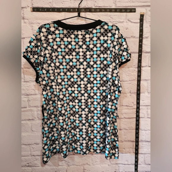 Worthington retro inspired, faux wrap blue/blk/white blouse Size 2X - Picture 2 of 6